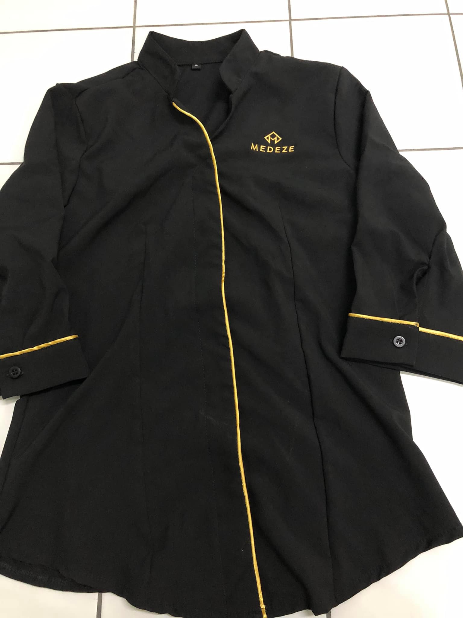 ปักยูนิฟอร์ม